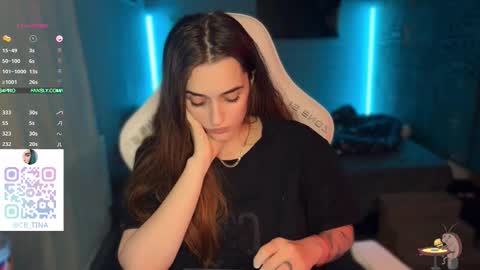 Queen of Pain online show from January 9, 3:44 am