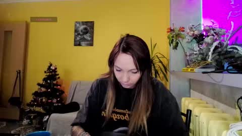 LUCY -----    online show from January 17, 4:31 am