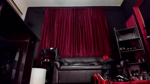 MissPuffyLove online show from December 18, 9:52 pm