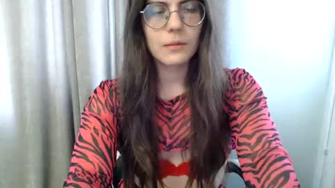puffy_sex_lover online show from June 18, 1:18 am