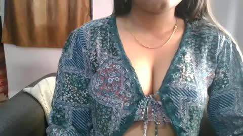 Snapshot of puneripiya chatting on January 4, 10:05 am sania 141414 online show from January 4, 10:05 am