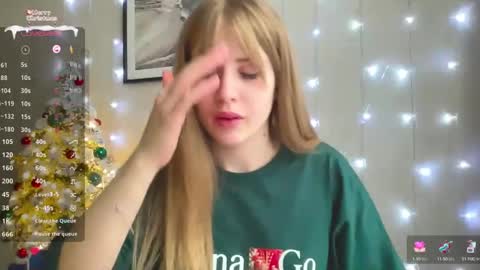 Alicia online show from December 22, 11:22 am