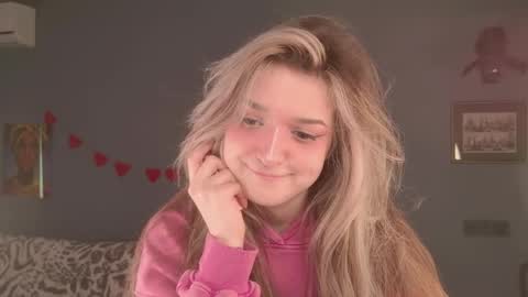 Bella online show from March 29, 8:46 am