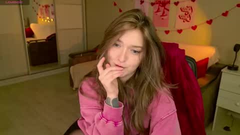 Bella online show from December 2, 5:31 am