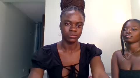 purple_honey1 online show from April 28, 9:51 pm