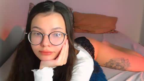 Carolyn online show from November 4, 11:37 am