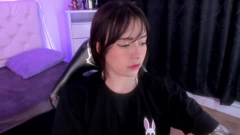 Anna  online show from March 4, 7:51 am