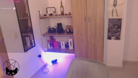 Mari online show from July 25, 4:30 am