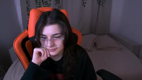 Ava online show from May 24, 4:28 pm