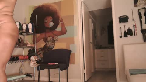 QnAnitaDix online show from November 25, 8:31 pm