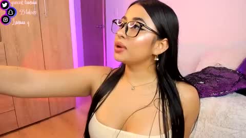 Liana  online show from December 18, 5:59 am