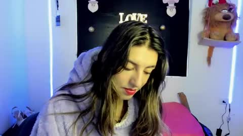 queen_natttyy online show from December 7, 12:24 pm