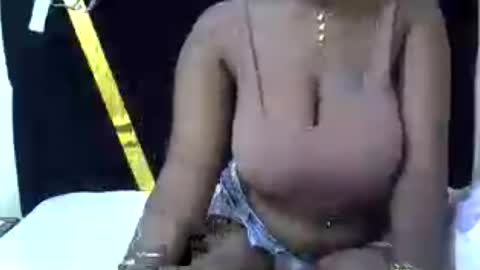 queen_nickie online show from June 12, 8:00 am