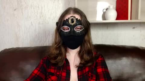 Nora online show from May 7, 10:24 pm