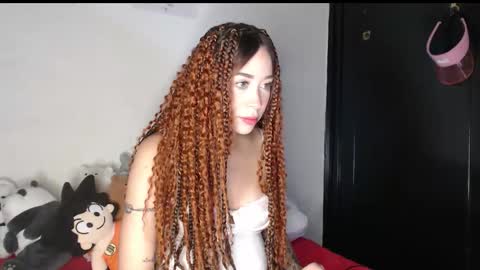 Snapshot of queen_of_m111lk chatting on October 18, 1:19 am queen_of_m111lk online show from October 18, 1:19 am