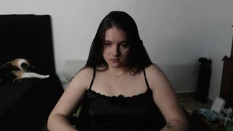 Queen Val online show from April 20, 12:02 am