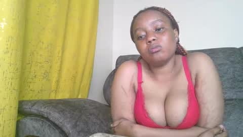 queen online show from March 30, 10:20 pm