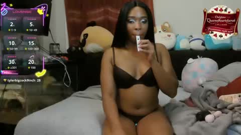 QueenOfHearts online show from November 21, 7:32 am