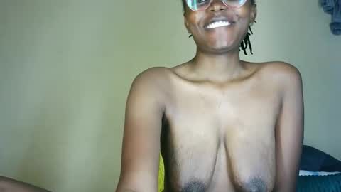 queentasha342215 online show from November 11, 9:28 am