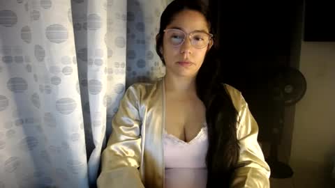 Paola online show from July 8, 2:03 am