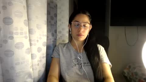 Paola online show from June 17, 3:19 am
