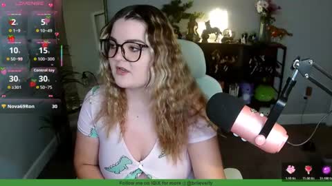 Bri online show from July 27, 2:19 am