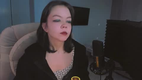 quietluxury online show from February 21, 10:49 am