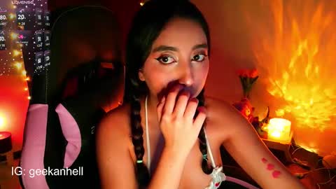 Angel  online show from February 15, 7:00 am