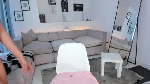 RACHEL ES online show from April 4, 3:00 pm