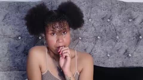 RachelAnn online show from April 1, 6:47 am