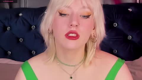 RachelCart online show from February 3, 3:42 am