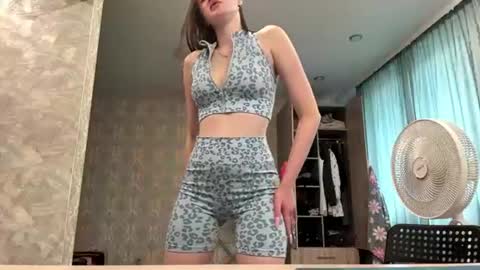 Elena online show from June 26, 5:20 am