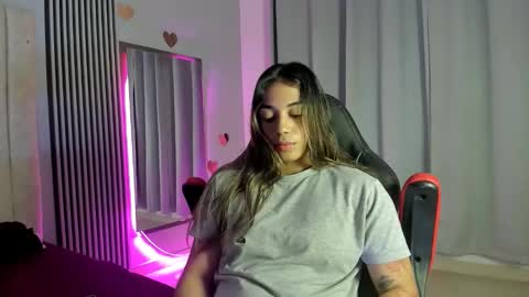 rachell_owen online show from December 3, 4:37 am