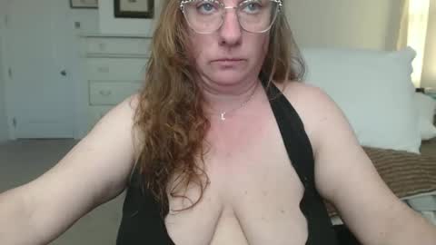 rachelplays online show from February 5, 9:29 pm