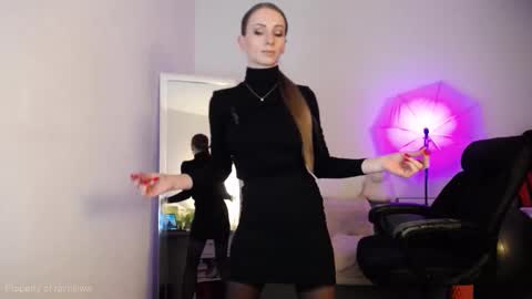 Call me Lei online show from October 26, 4:13 pm