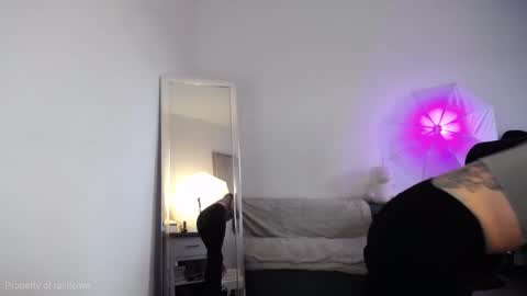 Call me Lei online show from September 23, 4:05 pm