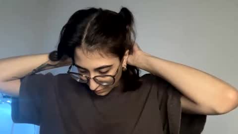 Ray Ray online show from February 4, 3:00 am