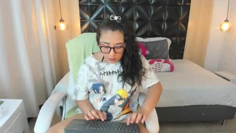 Sofii  online show from April 18, 5:54 am