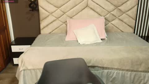 Raquel online show from March 3, 11:36 am