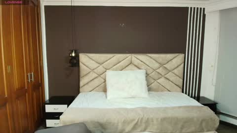 Raquel online show from February 4, 11:38 am