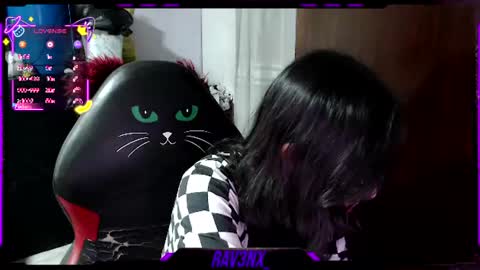   online show from July 18, 11:29 pm
