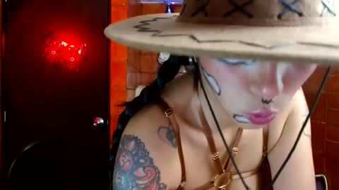 Snapshot of raven__purple chatting on October 17, 10:13 pm raven__purple online show from October 17, 10:13 pm