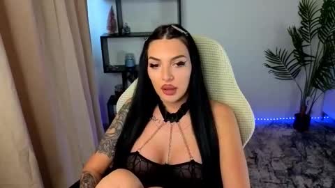 raven_inkk online show from February 2, 10:47 am