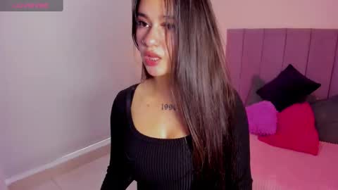 raven_loove online show from March 9, 8:23 pm