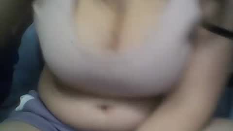 Snapshot of rayday_ chatting on December 16, 3:00 pm rayday_ online show from December 16, 3:00 pm