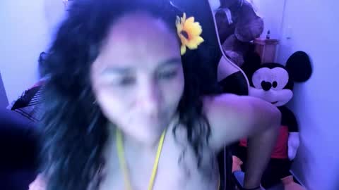 Danna online show from November 8, 4:12 pm