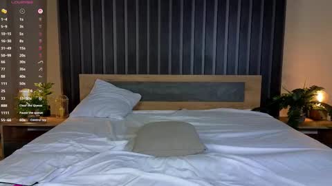 Sandy online show from February 25, 5:55 pm