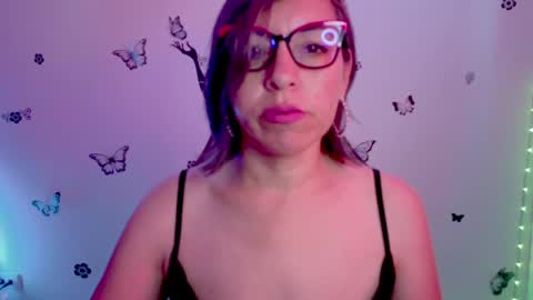 Rebbeca online show from April 6, 2:29 pm