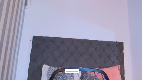 Snapshot of rebeca_cortez1 chatting on December 5, 11:40 pm I invite you to my birthday on November 3th online show from December 5, 11:40 pm