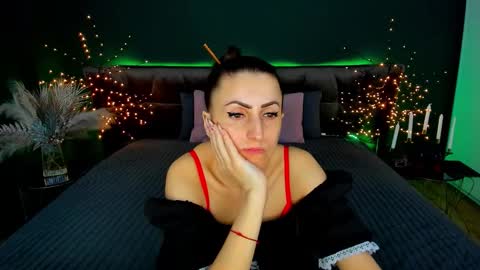 rebecca_diamonds online show from February 25, 7:29 am